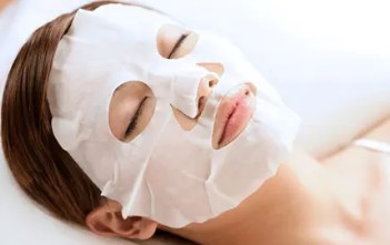 Facial mask material: Is the rise of natural ingredients a real demand of consumers?